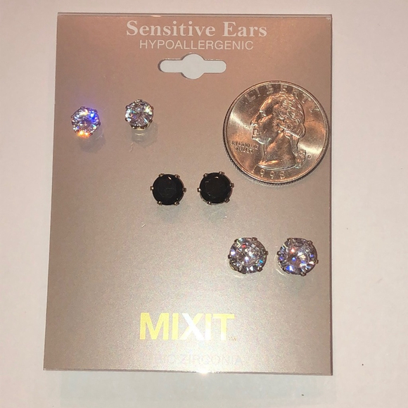 Mix It Classic CZ Rhinestone Dainty Stud Boho Earrings - Picture 2 of 3